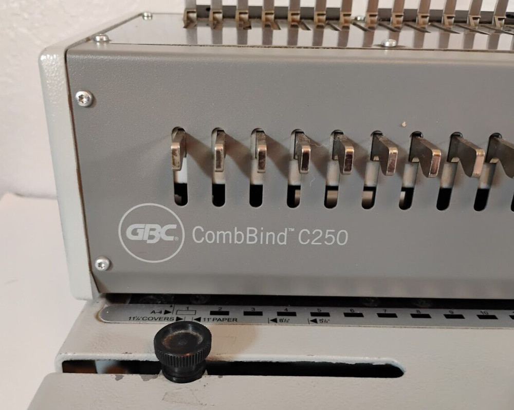 GBC CombBind C250 Binding Machine Model 7400016 Book Binding Press Bindings Incl