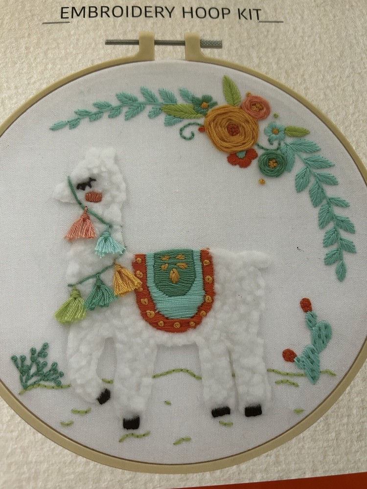 “Crafts” Embroidery Hoop Kit New Includes Hoop & Thread