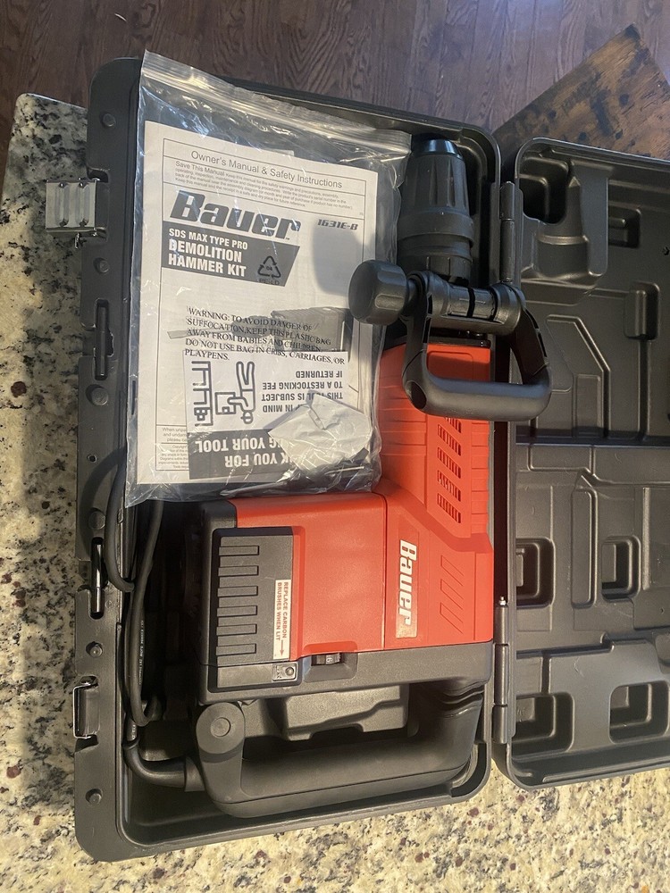 Bauer 1631E-B 12.5A SDS Max Type Pro Demolition Hammer Kit