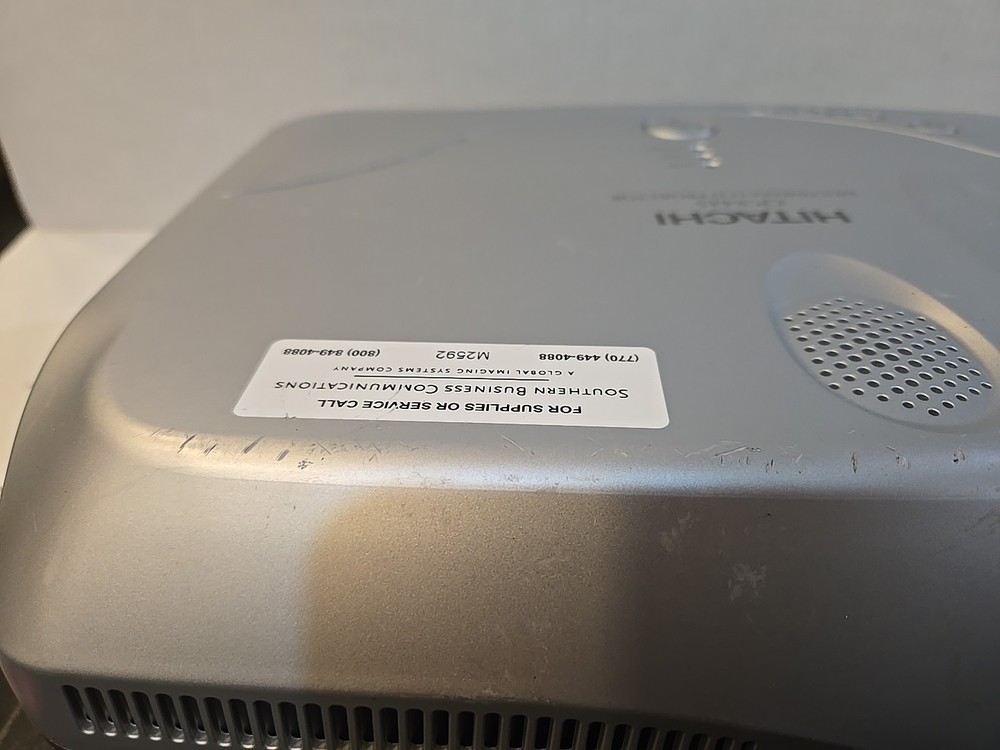 Hitachi CP-X445 Multimedia LCD 60Hz Projector