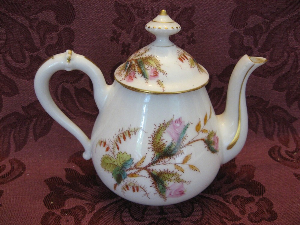 Vintage China Tea Set - Nice!