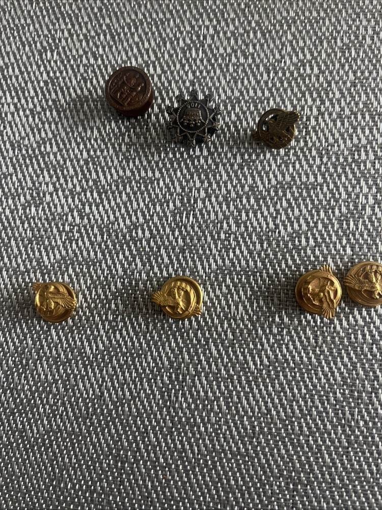 7 Assorted US Military Lapel Pins