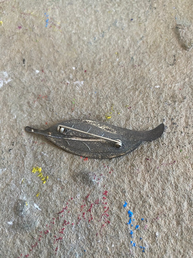 Silver Tone Brooch Pin Leaf Etched