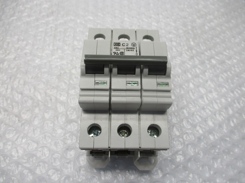 CUTLER HAMMER SPCL3C02 BREAKER 3POLE 2AMP NSNP