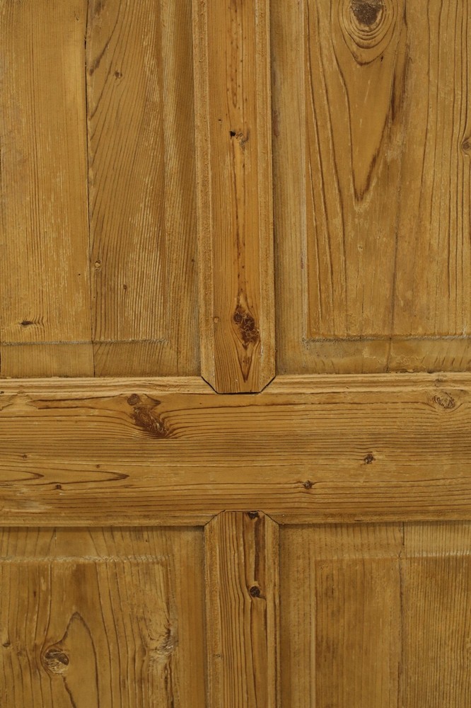 VINTAGE SINGLE DOOR A447