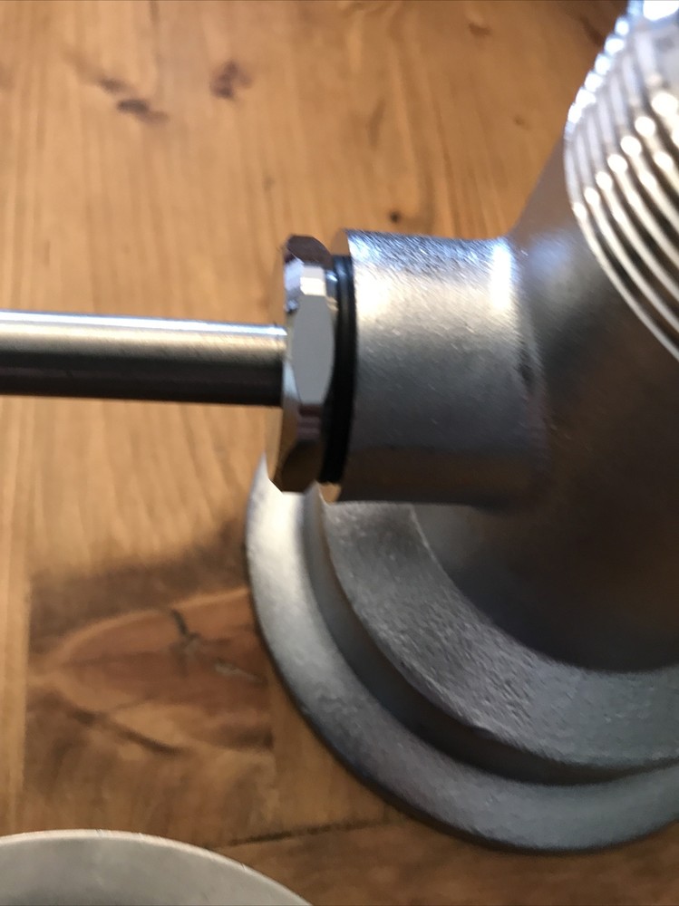 T&S Waste Drain 2" Twist Lever. Rf