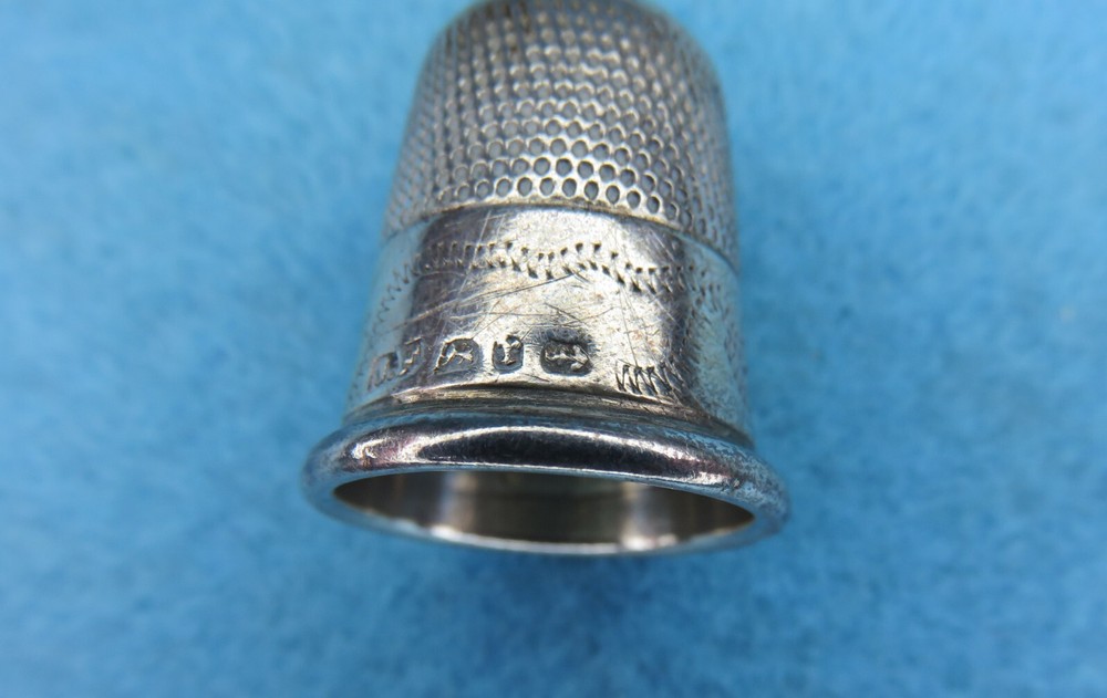 1916 Hallmarked Silver Thimble