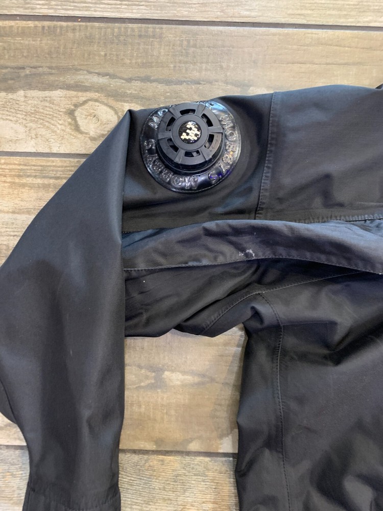 Mobby's Drysuit Size Large