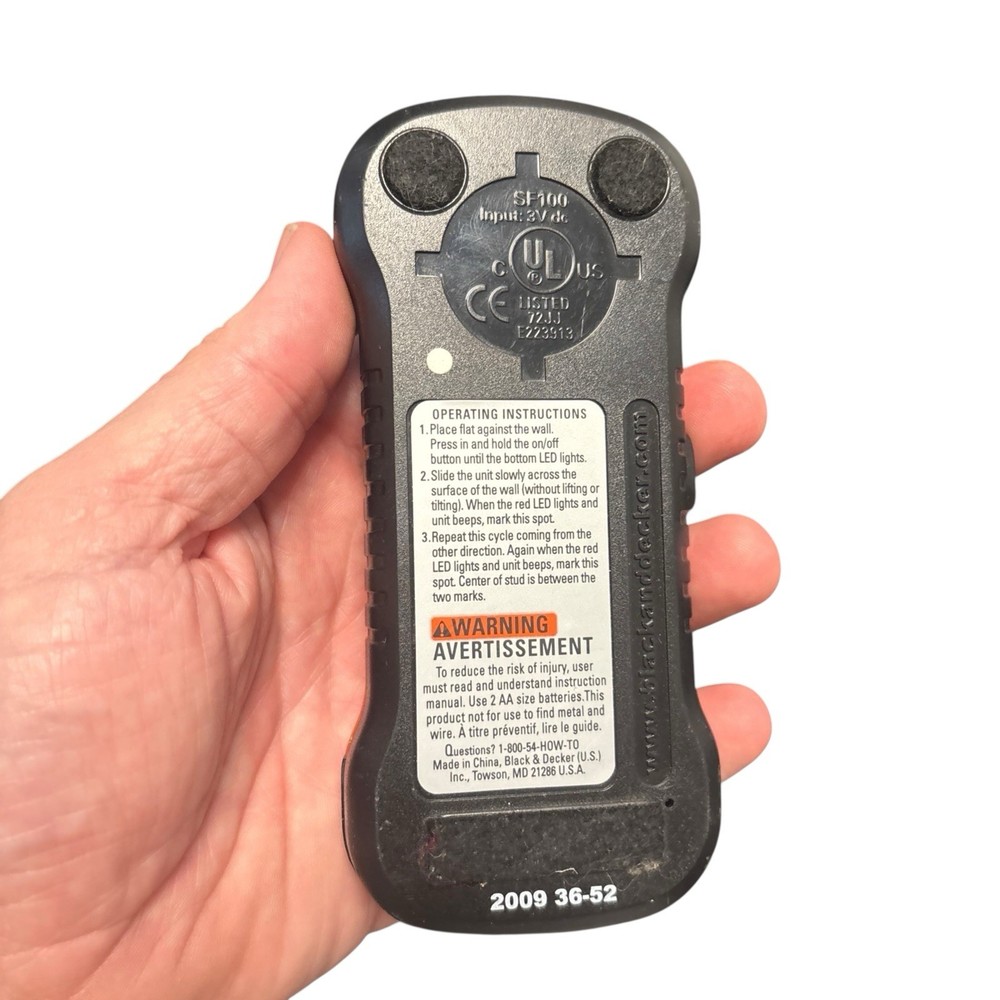 Black And Decker Stud Sensor SF100 Tested Works Great. Pre-owned.
