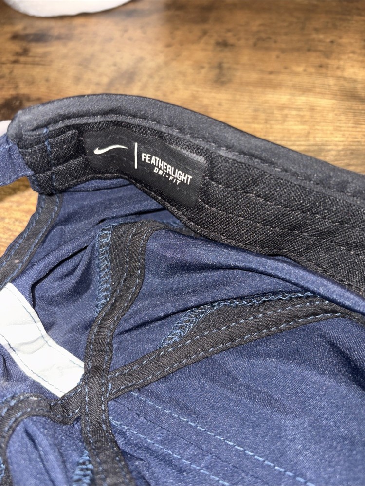 Nike Dri- Fit Featherlight Runners Hat Excellent Shape Adjustable Strap