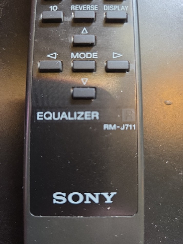 Sony SEQ-711 2 Channel 7 Band Digital Equalizer Bundle Remote *Read description*