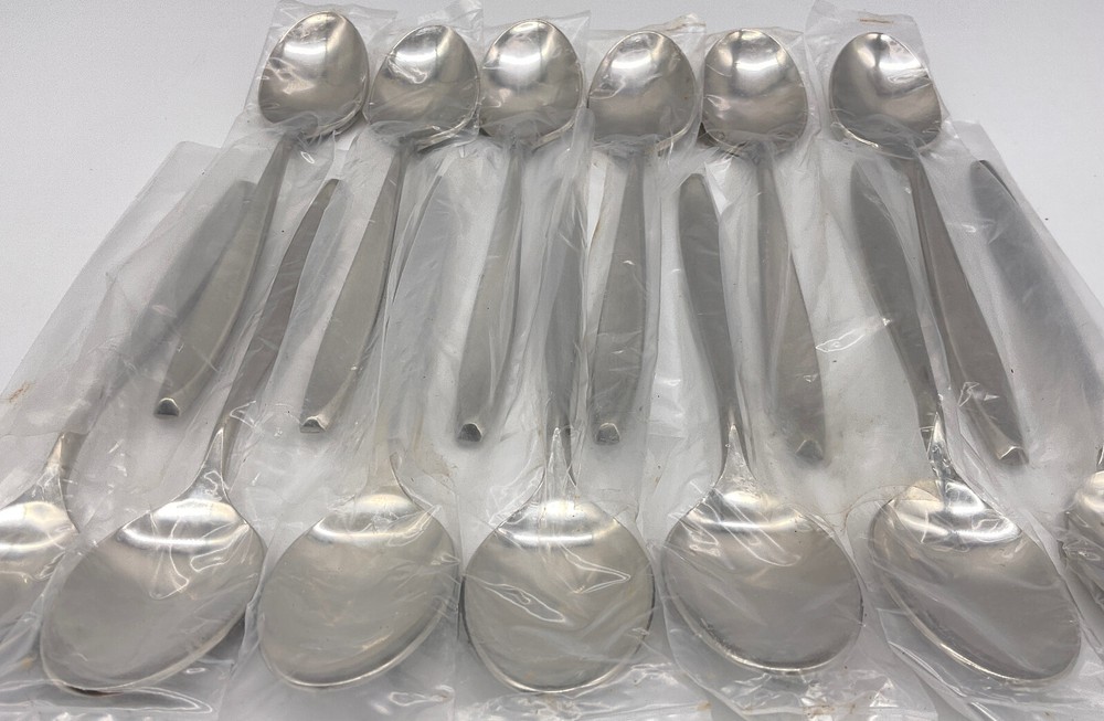 DeVille 18-8 Stainless Japan Caesar Pattern 28 Pieces Flatware Incomplete Set