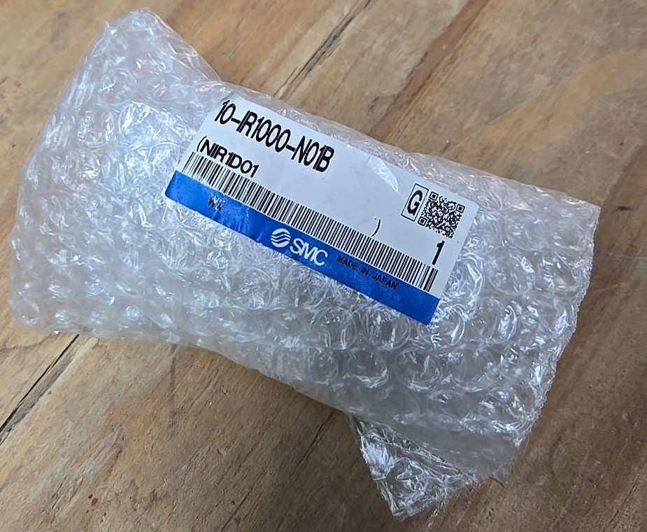 NEW SMC 10-IR1000-N01B Precision Regulator