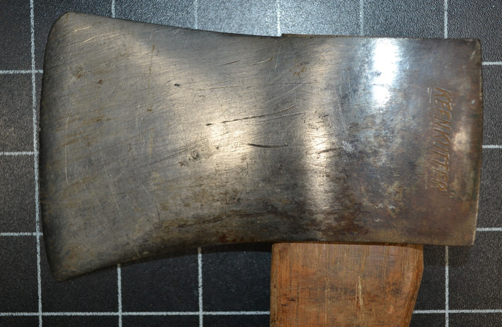 KEEN KUTTER - 2 1/2# - SINGLE BIT CAMP AXE - ALL ORIGINAL