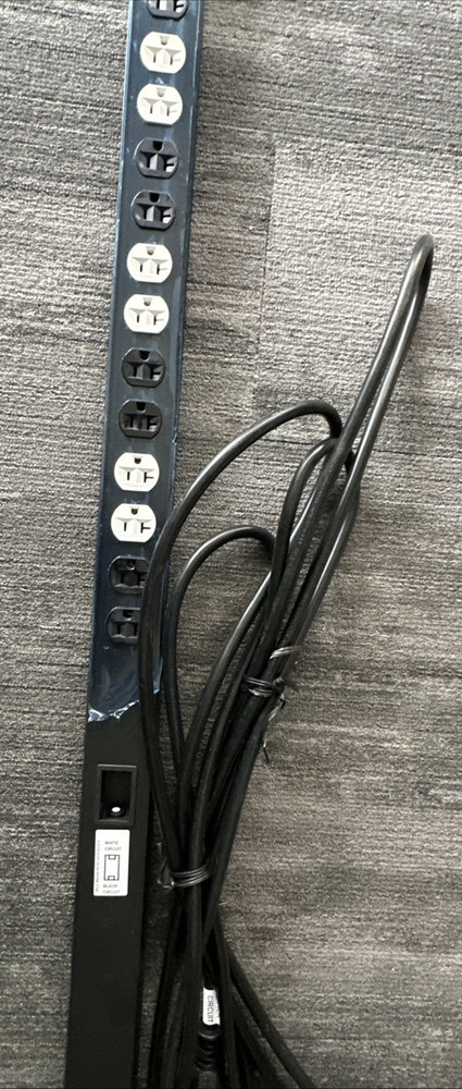 Aphel Technologies Power Distribution Unit Metered PDU Rack Mount, 16 Amp
