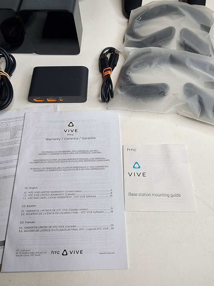 HTC Vive Virtual Reality Headset System 1st Generation - Black