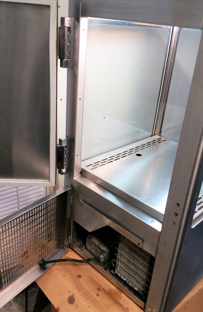 Commercial Refrigerated Countertop Merchandiser Display Cooler