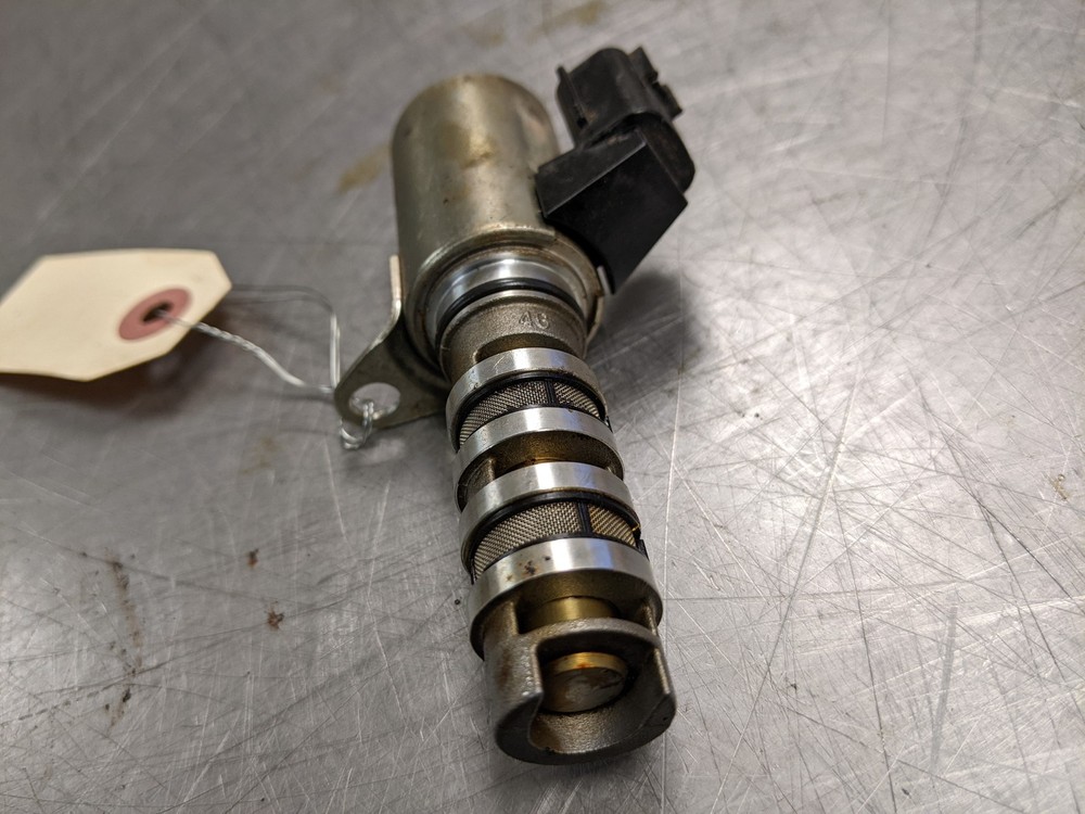 Variable Valve Timing Solenoid From 2013 Nissan Pathfinder 3.5