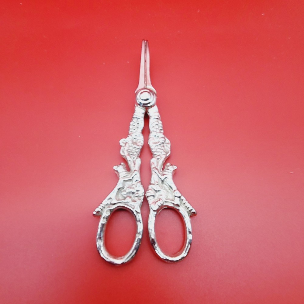 Vintage Silver Plate Victorian Style Grape Scissors Fox & Grapes Design