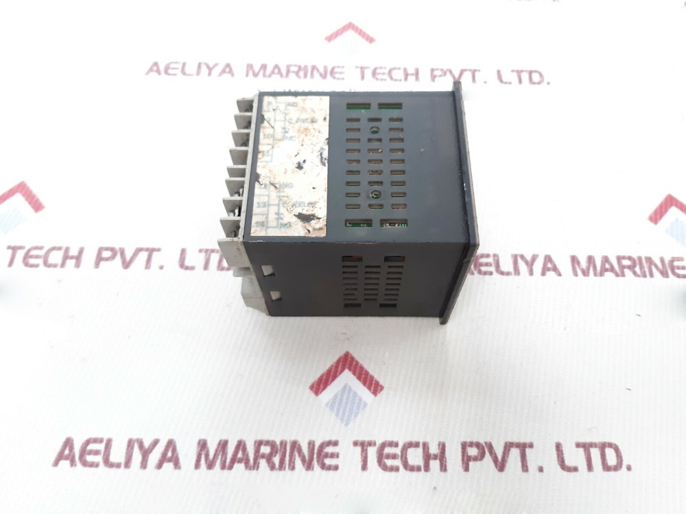 Multispan utr-2044 universal timer