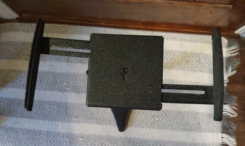 Omnimount SR3 Adjustable Speaker Stands