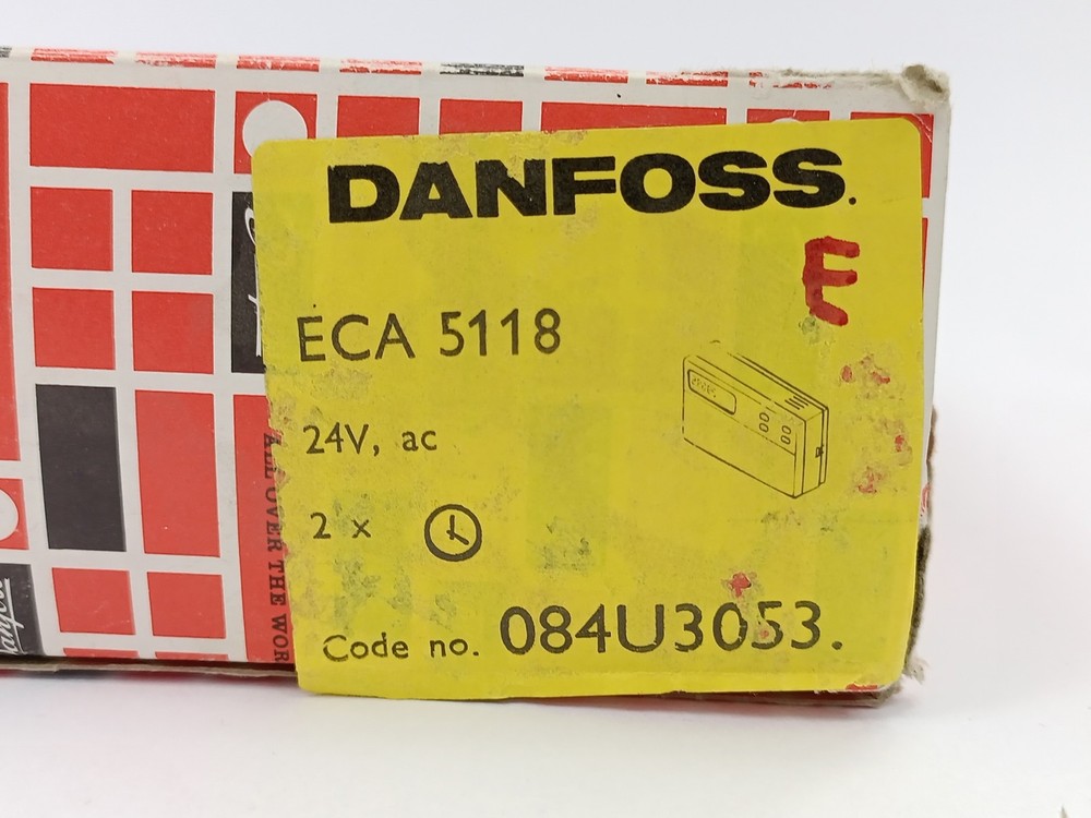 Danfoss 084U3053 ECA 5118 2 Zone Control Panel