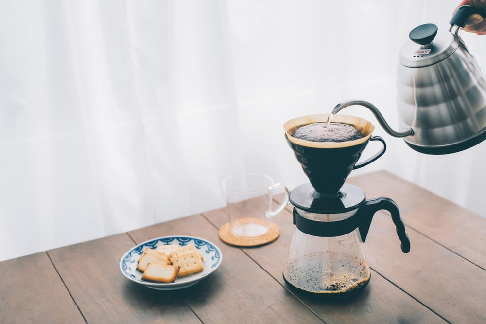 V60 Pour over Coffee Starter Set, Size 02, Brown