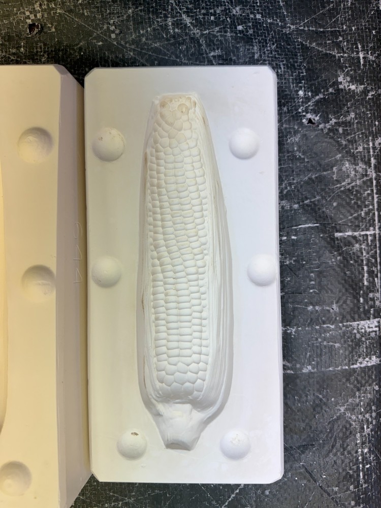 VINTAGE BOOTHE CERAMIC MOLD #644 EAR OF CORN