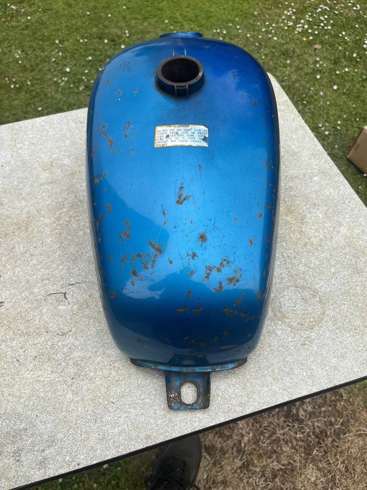 Suzuki Gt250 Fuel Tank