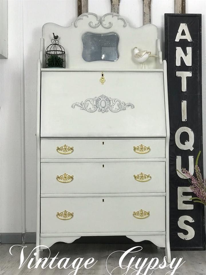 Keyhole Pull - Escutcheon in Baroque Style