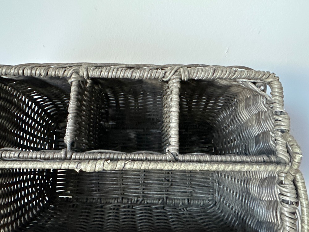 Broyhill Basket Silverware Napkin Display Gray Medium Sized Woven Handle