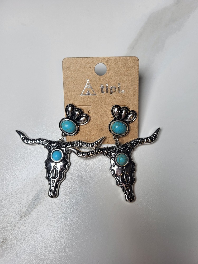 tipi. Steer Head Turquoise Dangle Earrings Western Animal Theme Silver