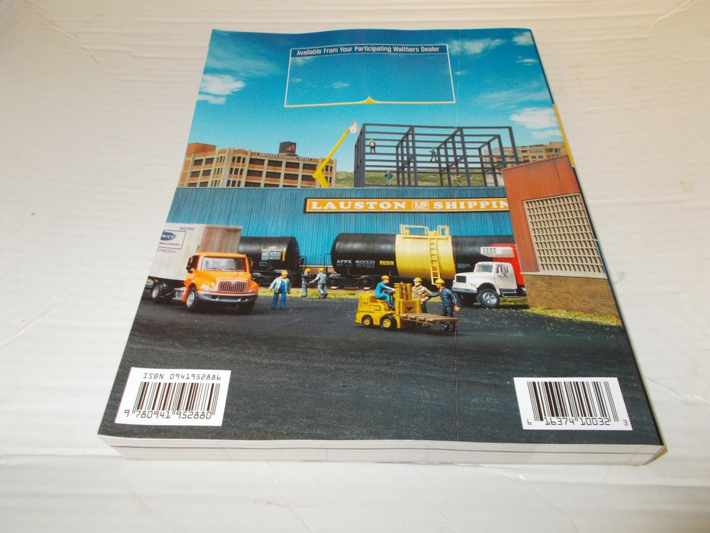 WALTHERS 2013 HO MODEL RAILROAD REFERENCE BOOK,BRAND NEW.