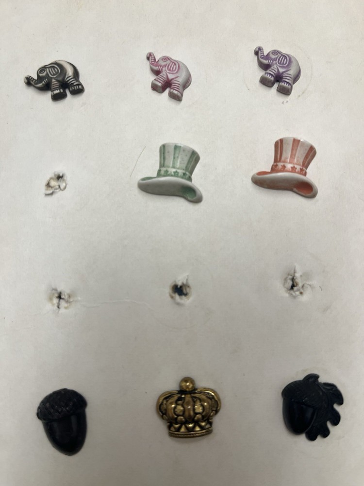 Vintage Realistic Plastic Button Elephant, Patriotic, Leaf, Flower Set 30