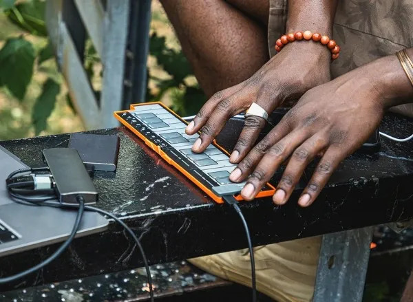 Korg nanoKEY Fold Keyboard. White.