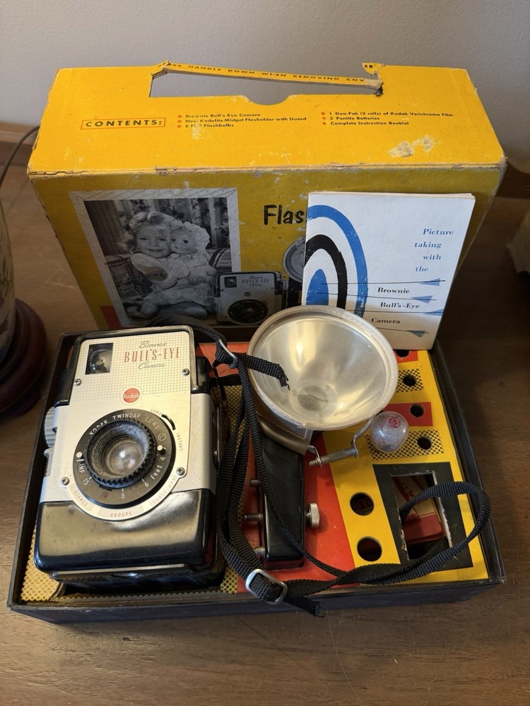 Kodak Brownie Bulls-Eye Camera Set