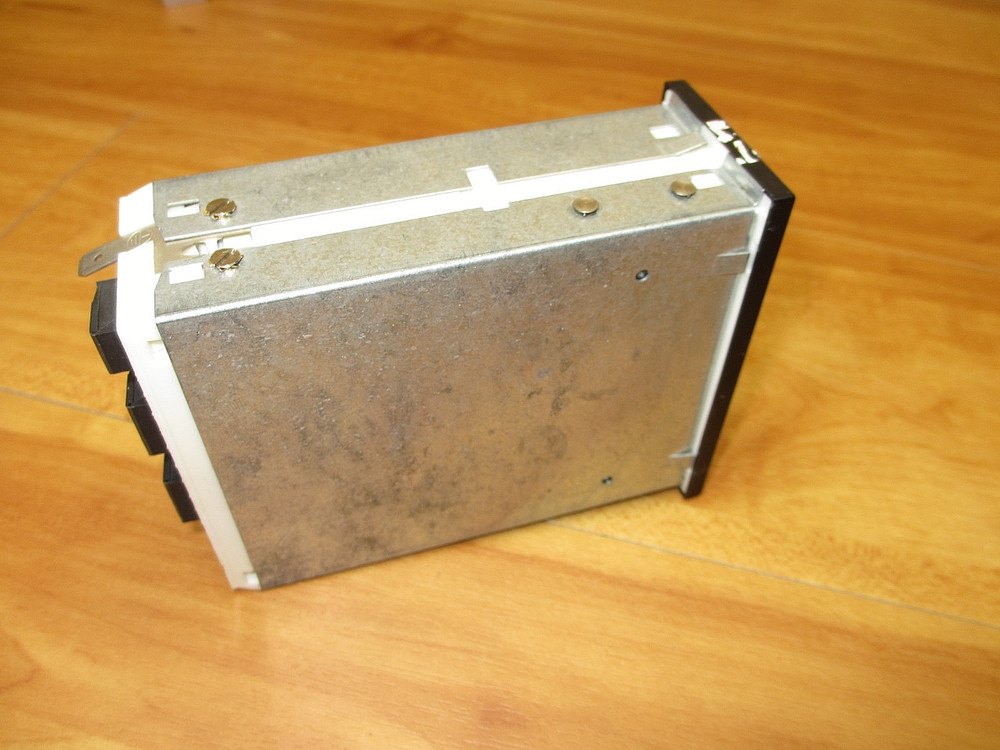 Texmate DU-35P *USED POWERS UP* Digital Panel Meter 110VAC