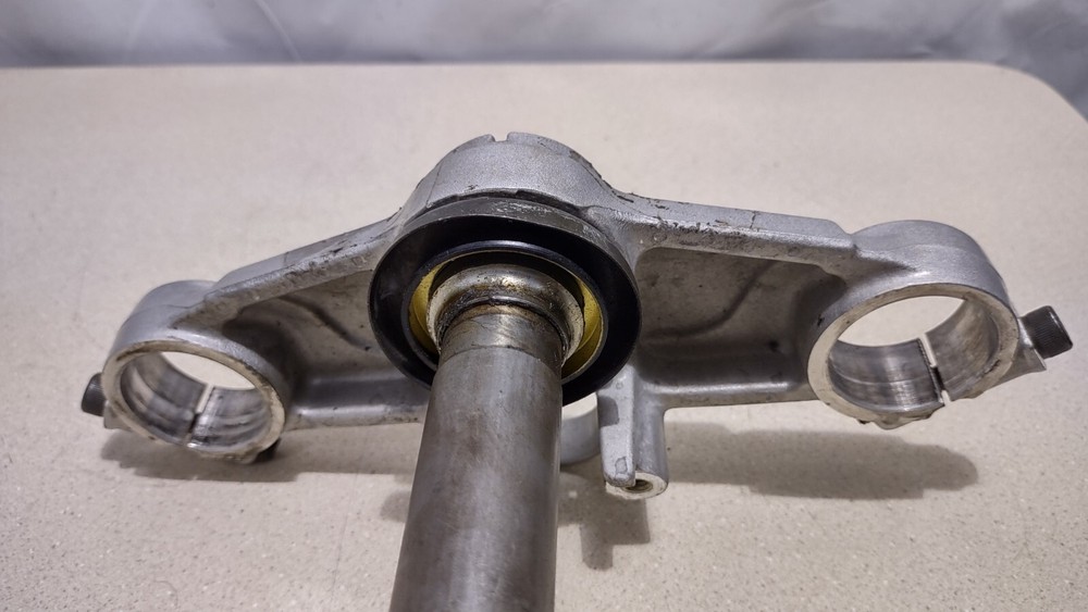 1993 Honda CBR1000F Triple Tree Fork Clamps