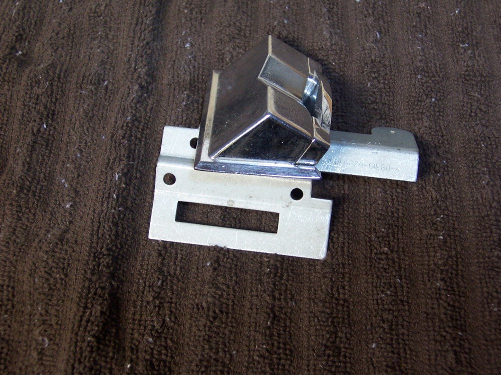 1 Bally 25c Coin Head with bracket