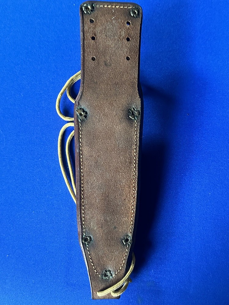 Vintage Early 70’s Randall Model 18~ Riveted Sheath~ Long Thread Cap
