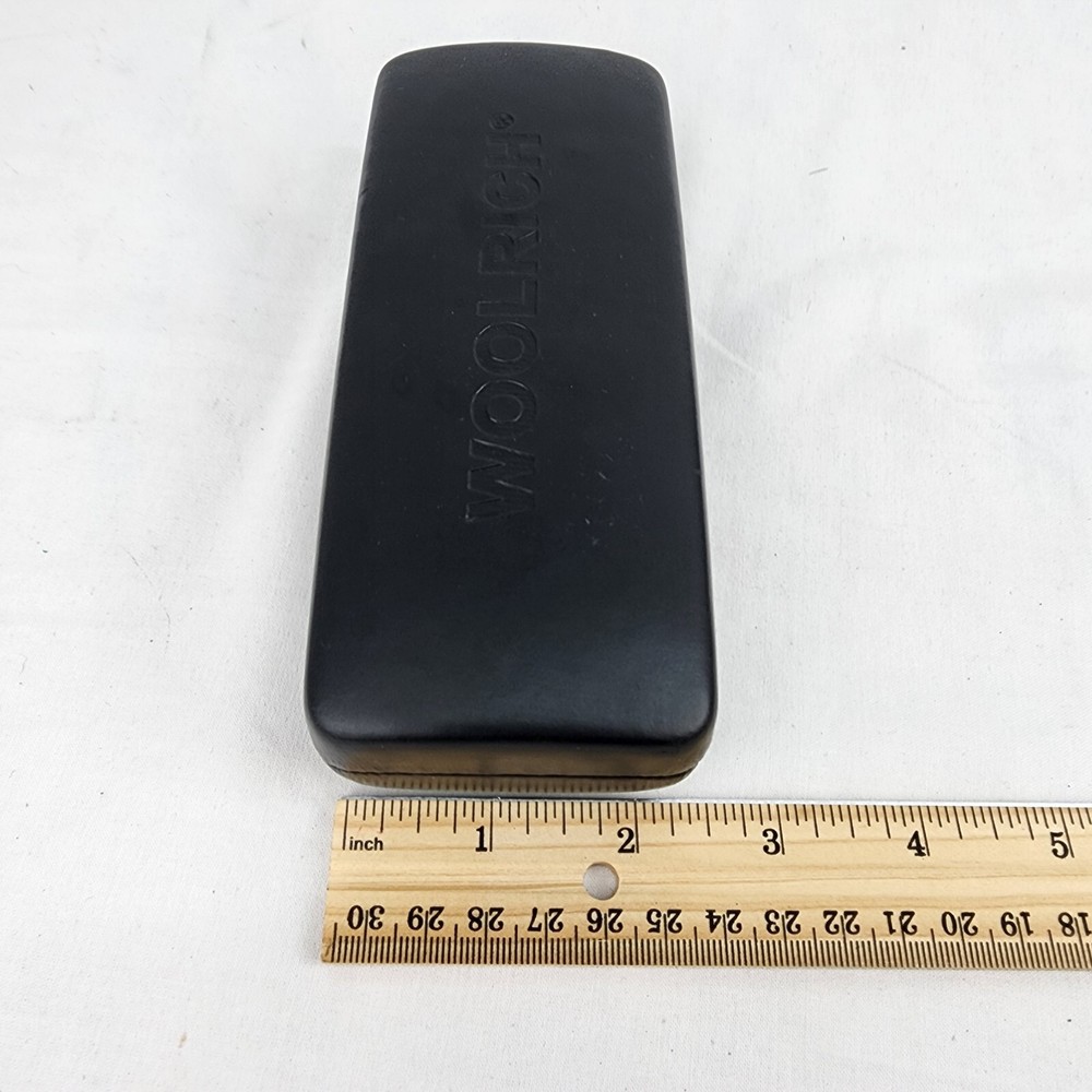 GENUINE WOOLRICH Eyeglass/Sunglasses Case Leather Hard Clam Shell. EUC