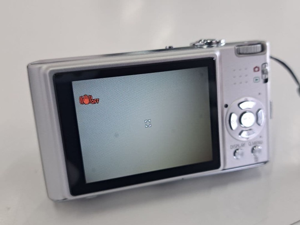 Panasonic LUMIX DMC FX37 Compact Digital Camera Excellent Condition Ready