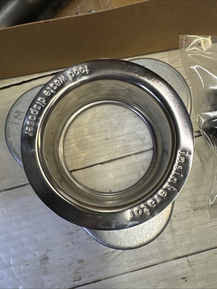 Garbage Disposal InSinkErator Power 900 Continuous feed 3/4 HP