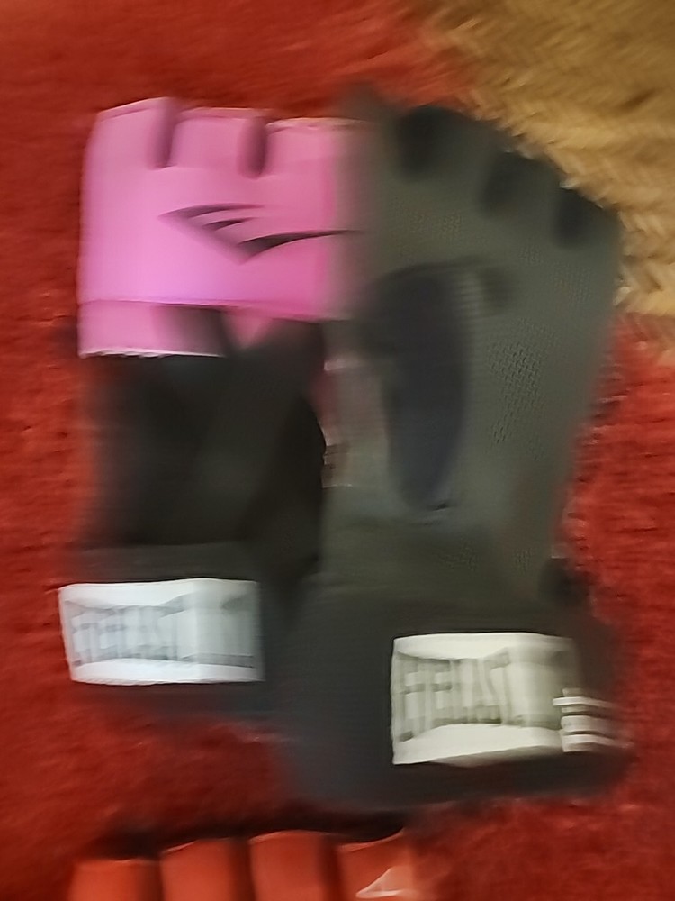 Everlast Fingerless Workout Gloves With Padding