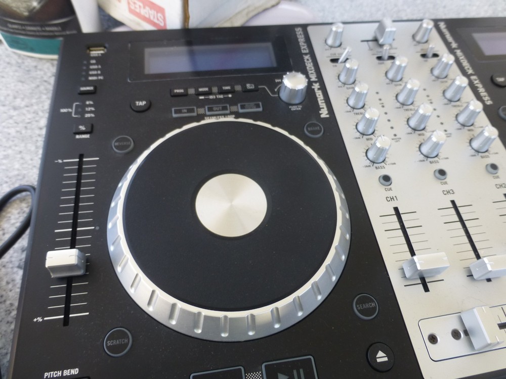 Numark Mixdeck Express Double Deck DJ Controller, USB, CD, MP3, Filter