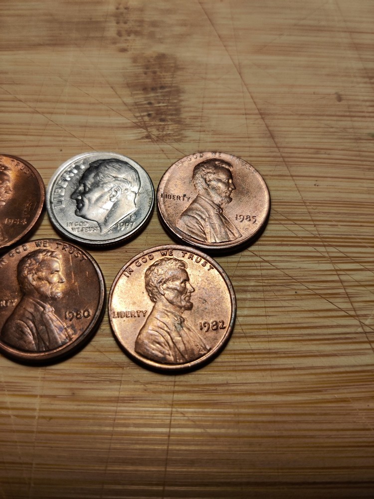 1984 error Lincoln cent Penny miscellaneous lot. five coins total.