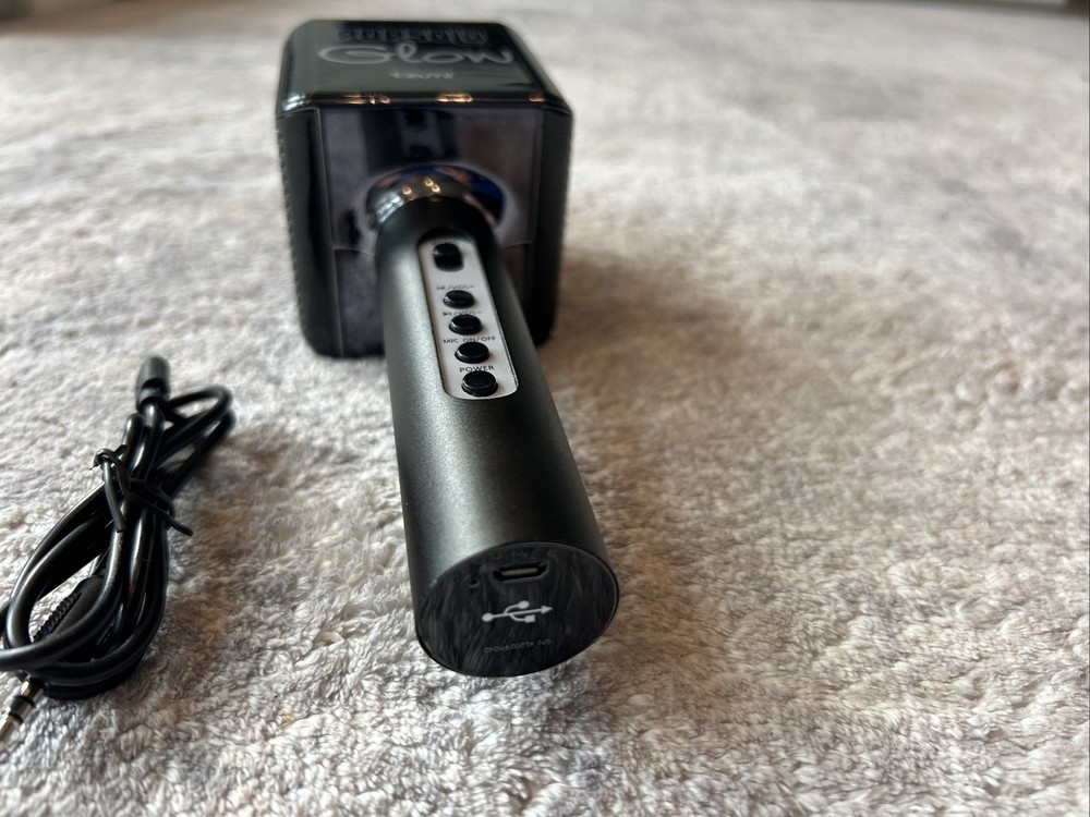Pop Solo Glow Tzumi Karaoke Microphone - Untested