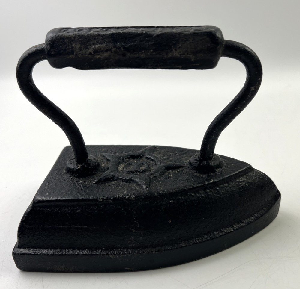 Vintage Flat Iron with Iron Handle #8 E&H Mfg Co.