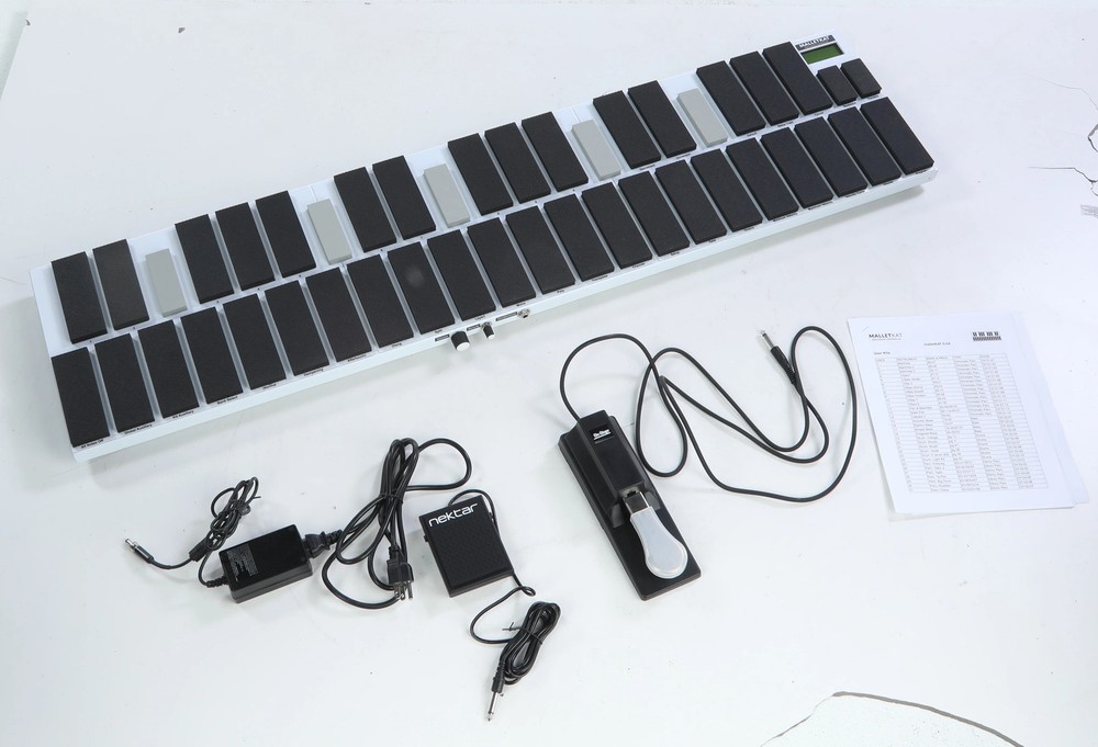 KAT Percussion MalletKAT GS Pro MIDI Percussion Controller - dented, works