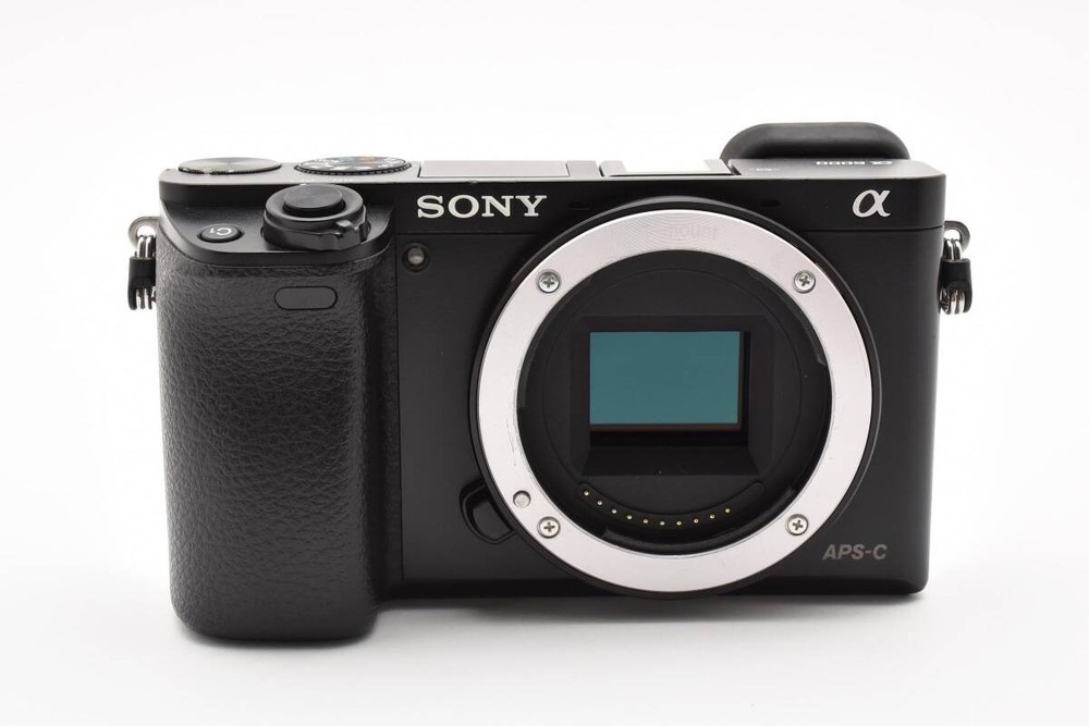 70 shots, Sony a6000, black, No.4
